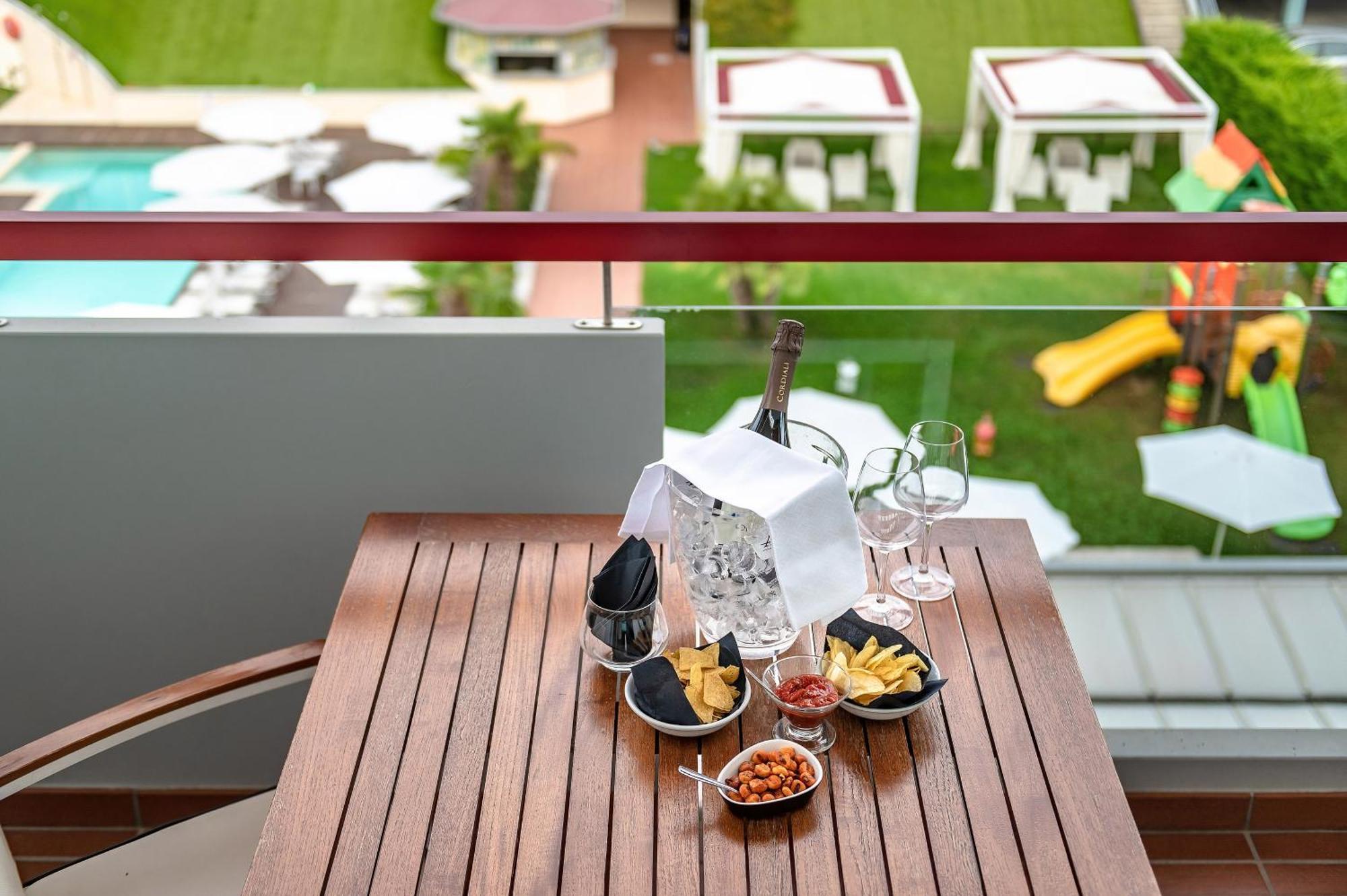 Domino Suite Hotel & Residence Lido di Jesolo Cameră foto